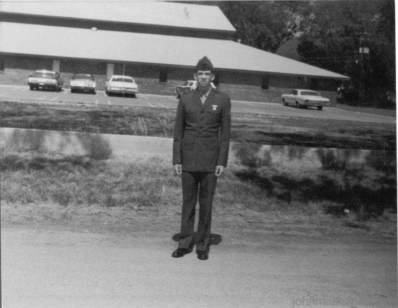 JMC 1978 - 4.JPG - In Anniston, ALready to start USMC Military Police school as a 17 years old 1978